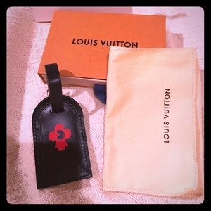 ❌SOLD❌Louis Vuitton Large Black Luggage Tag